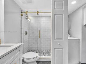 639 NW 132nd Ter, Plantation FL 33325