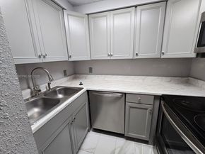 6627 Winfield Blvd 102C, Margate FL 33063