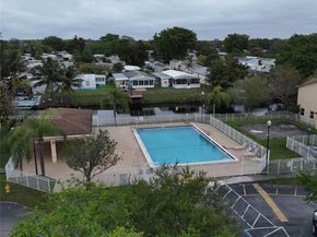 6627 Winfield Blvd 102C, Margate FL 33063
