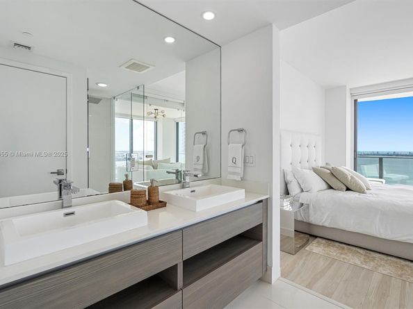 460 NE 28th St 3508, Miami FL 33137