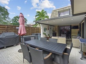 1003 10th Ter, Palm Beach Gardens FL 33418