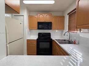 6207 SW 131st Ct 101, Miami FL 33183