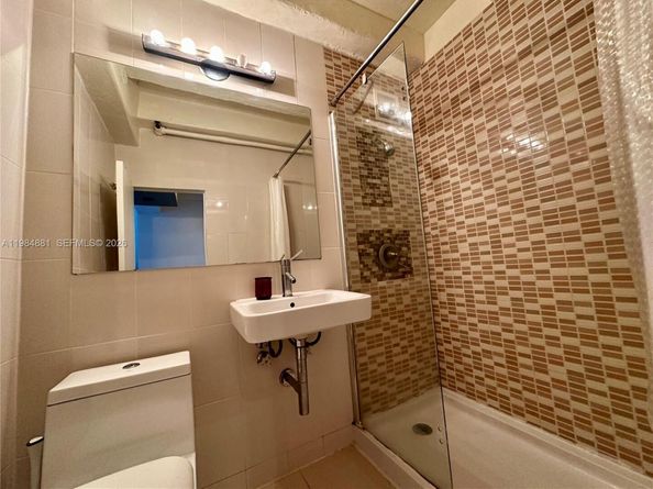 255 W 24th St 233, Miami Beach FL 33140