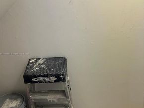 2600 NW 28th St 2072, Miami FL 33142