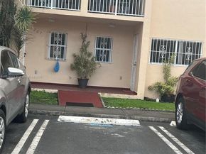 2600 NW 28th St 2072, Miami FL 33142