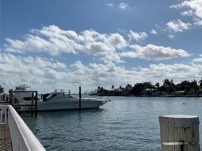 1455 N Treasure Dr 2M, North Bay Village FL 33141