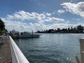 1455 N Treasure Dr 2M, North Bay Village FL 33141