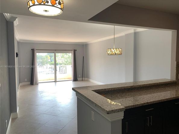 1455 N Treasure Dr 2M, North Bay Village FL 33141