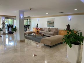 1455 N Treasure Dr 2M, North Bay Village FL 33141