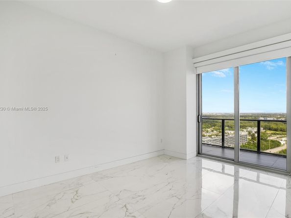 16385 Biscayne Blvd 3202, North Miami Beach FL 33160