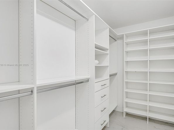 16385 Biscayne Blvd 3202, North Miami Beach FL 33160