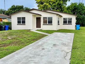 5532 SW 22nd St, West Park FL 33023
