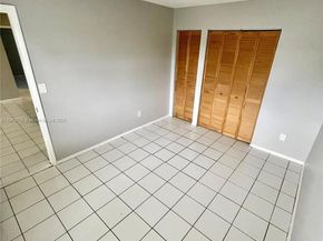 5532 SW 22nd St, West Park FL 33023
