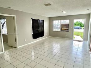 5532 SW 22nd St, West Park FL 33023