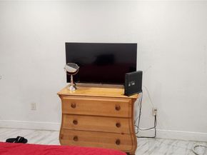 1490/1492 NW 38th St, Miami FL 33142