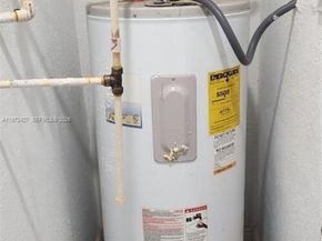 1490/1492 NW 38th St, Miami FL 33142