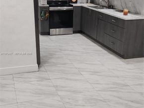 1490/1492 NW 38th St, Miami FL 33142