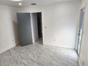 1490/1492 NW 38th St, Miami FL 33142