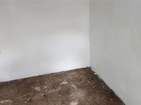 1490/1492 NW 38th St, Miami FL 33142