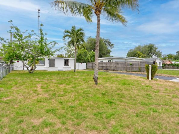 6044 SW 37th St, Miramar FL 33023