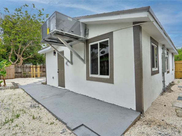 6044 SW 37th St, Miramar FL 33023