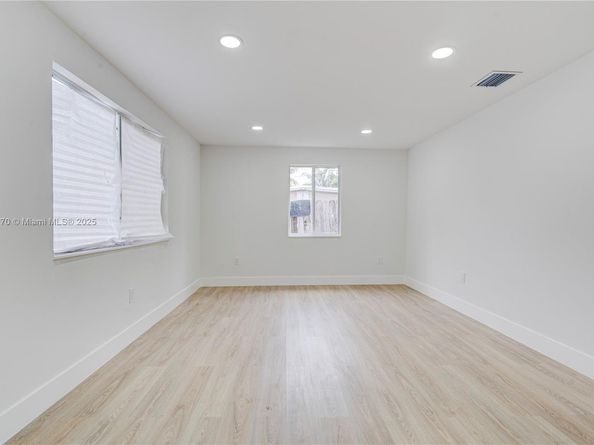 6044 SW 37th St, Miramar FL 33023