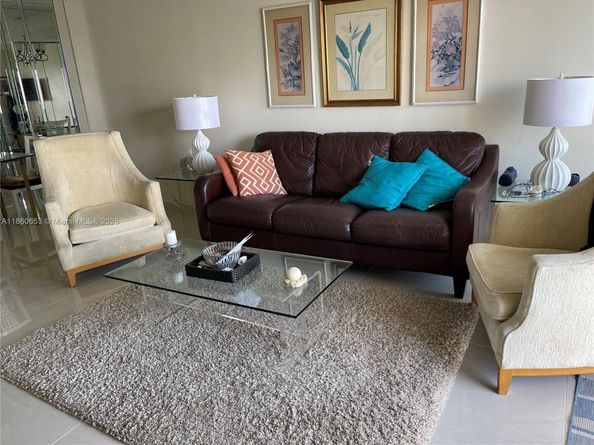 400 Kings Point Dr 1112, Sunny Isles Beach FL 33160