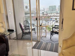 400 Kings Point Dr 1112, Sunny Isles Beach FL 33160