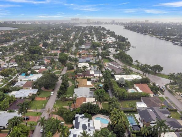 1234 Buchanan St, Hollywood FL 33019