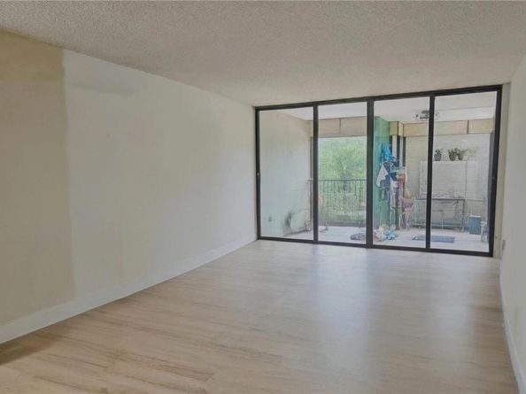 2802 N 46 Ave 520B, Hollywood FL 33021