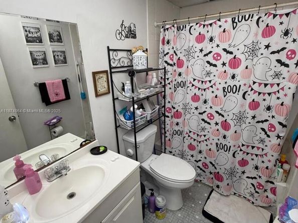6940 Miami Gardens Dr 1122, Hialeah FL 33015