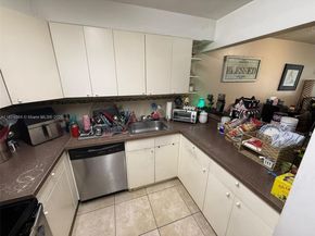 6940 Miami Gardens Dr 1122, Hialeah FL 33015