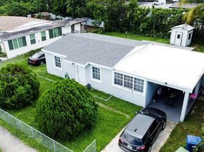18040 NW 2nd Ct, Miami Gardens FL 33169