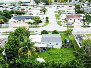 18040 NW 2nd Ct, Miami Gardens FL 33169
