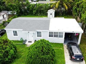 18040 NW 2nd Ct, Miami Gardens FL 33169