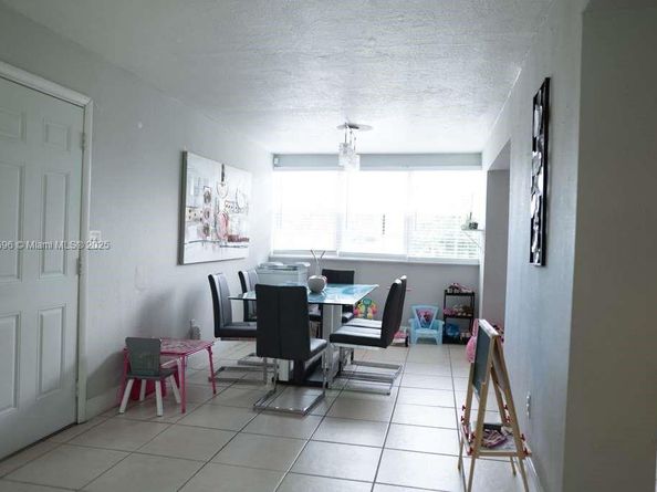 18040 NW 2nd Ct, Miami Gardens FL 33169