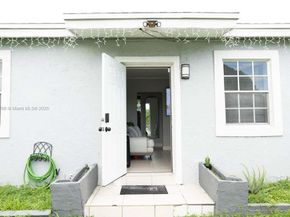 18040 NW 2nd Ct, Miami Gardens FL 33169