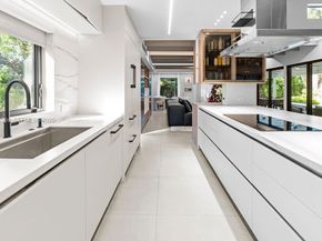 4095 Battersea Rd, Miami FL 33133