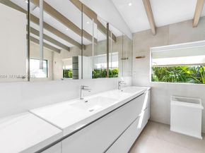 4095 Battersea Rd, Miami FL 33133