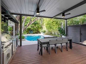 4095 Battersea Rd, Miami FL 33133