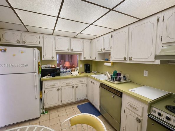 410 SE 2nd St 305, Hallandale Beach FL 33009