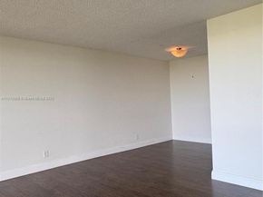 7051 Environ Blvd 632, Lauderhill FL 33319