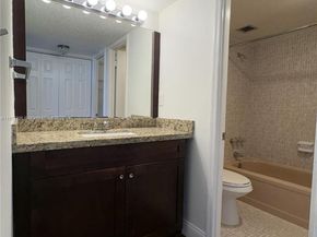 7051 Environ Blvd 632, Lauderhill FL 33319