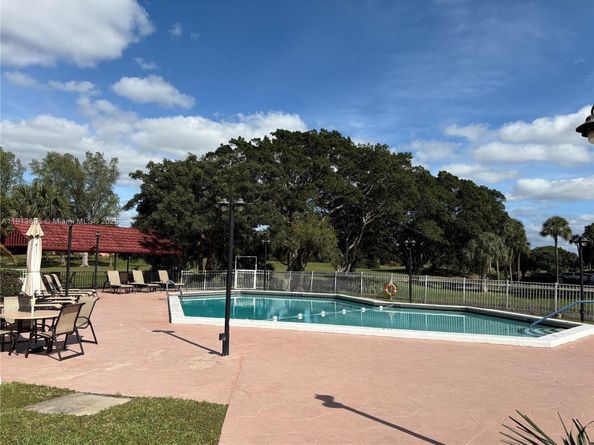 7051 Environ Blvd 632, Lauderhill FL 33319