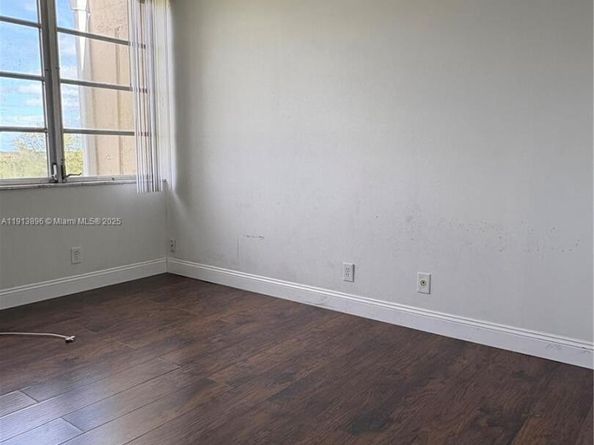 7051 Environ Blvd 632, Lauderhill FL 33319