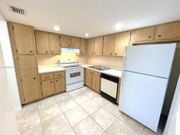 704 SE 2nd Ave 448, Deerfield Beach FL 33441