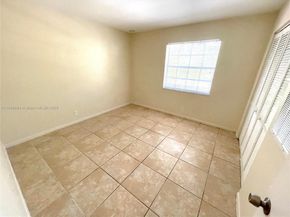 704 SE 2nd Ave 448, Deerfield Beach FL 33441