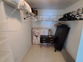 1200 Brickell Bay Dr 3309, Miami FL 33131