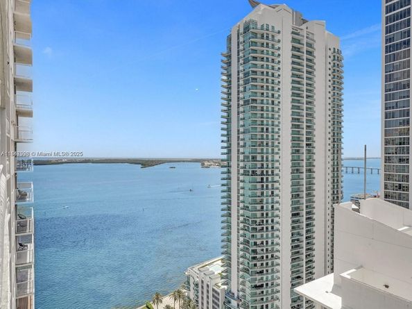 1200 Brickell Bay Dr 3309, Miami FL 33131