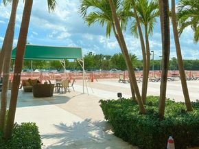 400 Kings Point Dr 224, Sunny Isles Beach FL 33160